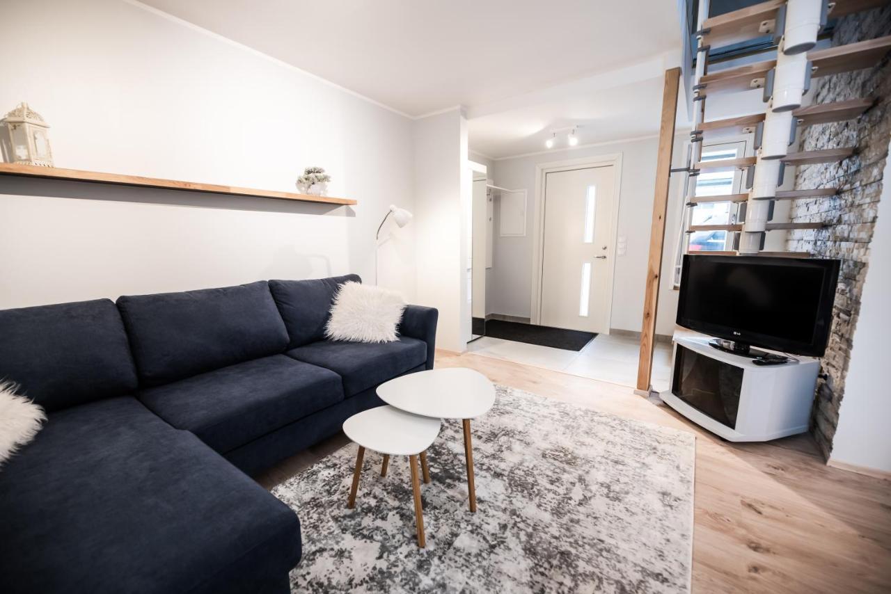 Cabin Guesthouse With Free Parking Пярну Экстерьер фото