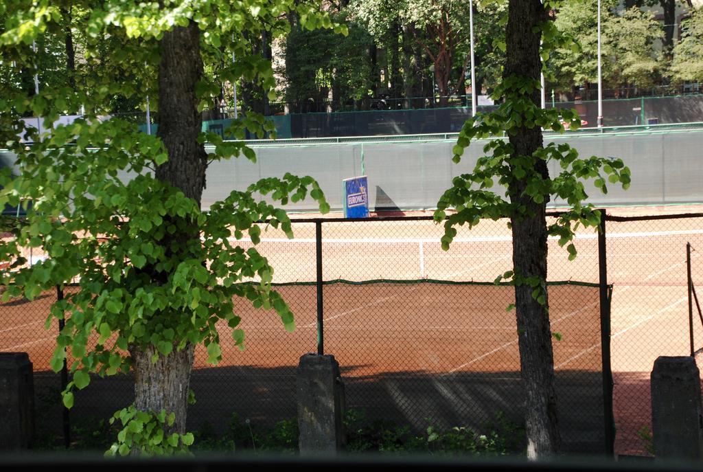 Cabin Guesthouse With Free Parking Пярну Экстерьер фото